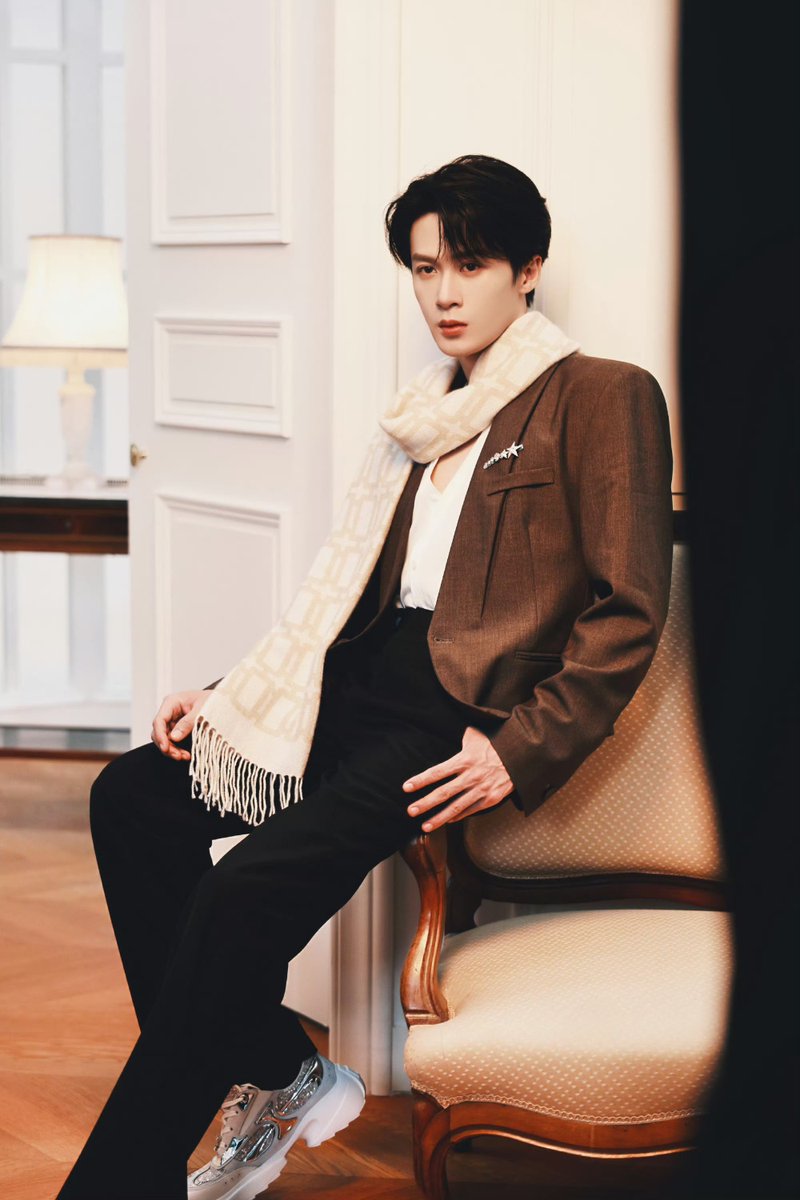 Pretty_kyu02's tweet photo. หล่อทำร้ายสุดๆๆๆ🥰 ยอม!!!!!! 🥰💛🔥📸  #ถานเจี้ยนซื่อ #TanJianci https://t.co/NWOFdwN6sE