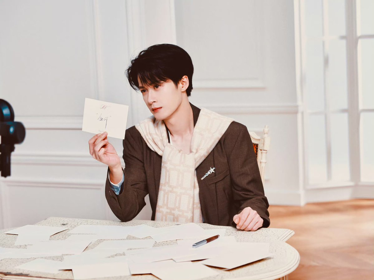 Pretty_kyu02's tweet photo. หล่อทำร้ายสุดๆๆๆ🥰 ยอม!!!!!! 🥰💛🔥📸  #ถานเจี้ยนซื่อ #TanJianci https://t.co/NWOFdwN6sE