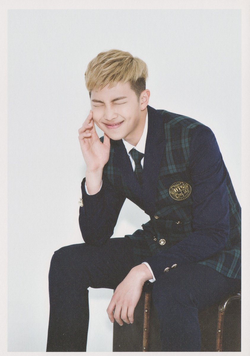 btsfancafe__twt's tweet photo. [scan] BTS 3rd ARMY Membership Kit - Postcards (1/2)    

#RM #JIN #SUGA #JHOPE #BTS #방탄소년단 https://t.co/BBrNCWsegT