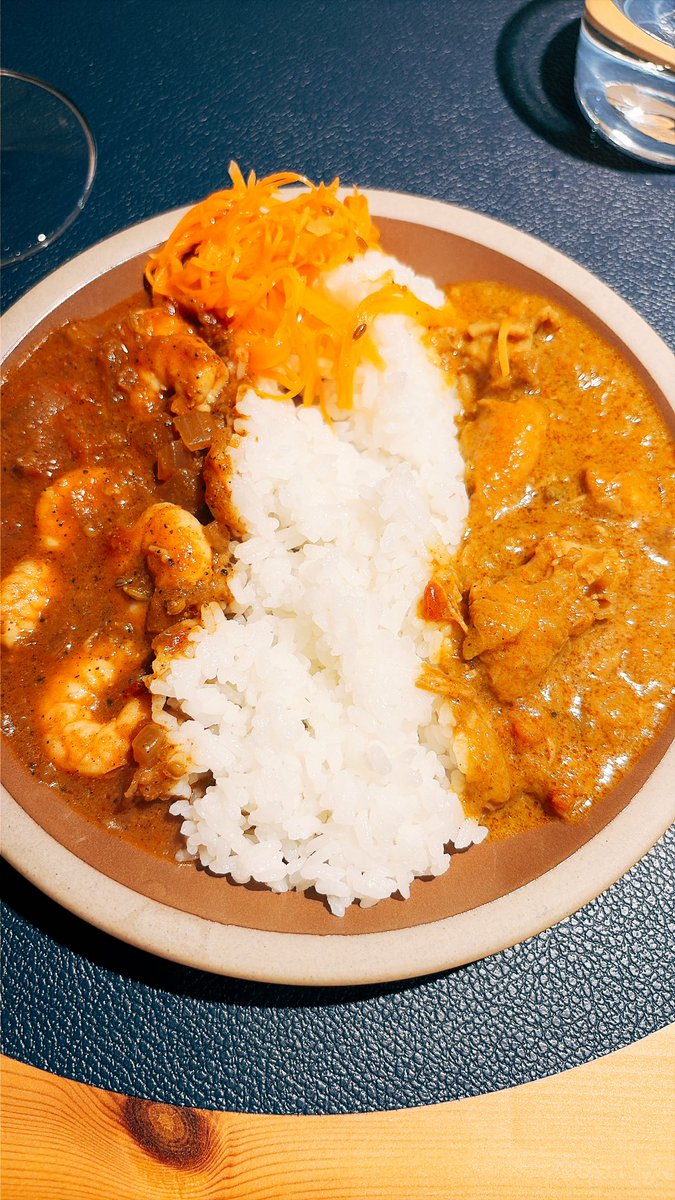 69tresor's tweet photo. odorat。
周年記念のアラカルトとカレー3種。
やっぱりodoratはコースで食べたいすね。
応援してます。 https://t.co/jpp64lZDFV