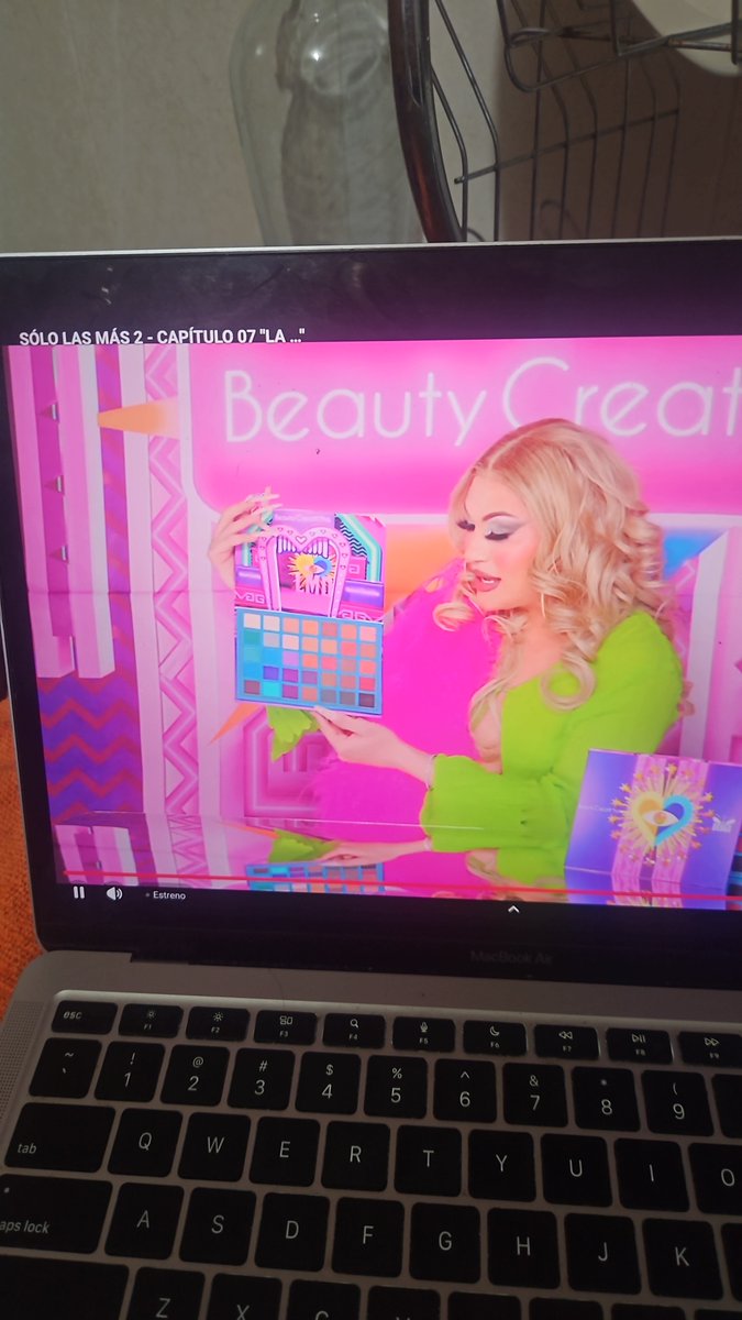 _nxemix_'s tweet photo. Por un momento me emocioné por la collab LMD×Beauty Creations y luego me di cuenta que nomas era para el capítulo 🤡🤡🤡
#SLM2 https://t.co/wAeUCJpSZr