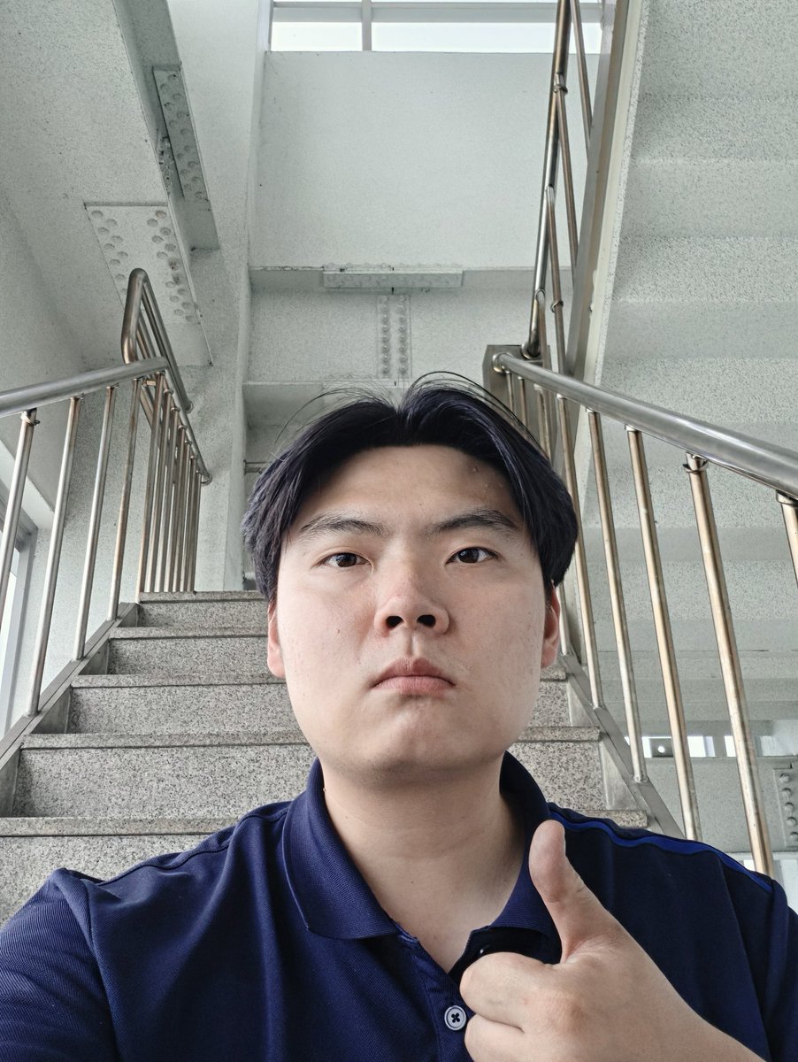 PUA_jin's tweet photo. 어느덧 다이어트 한달반째
11kg감량성공!
힘내겠습니당 https://t.co/7hHsYpElca