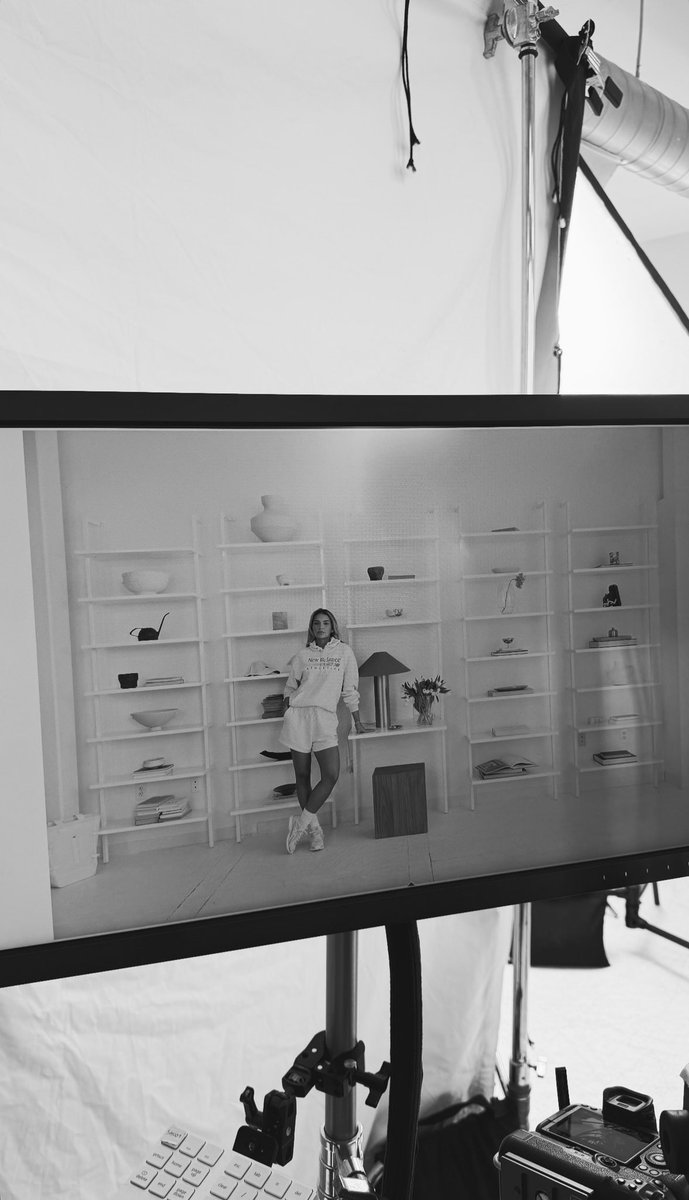 ethwrchie's tweet photo. ㅤ
——⋆˚📸｡ Ayla ㅤPoulain ㅤ for ㅤ⊹ ࣪ ˖
 ㅤ  @newbalance 𓍼 photoshoot ˖ ࣪⊹ https://t.co/PRlf7rCIIy