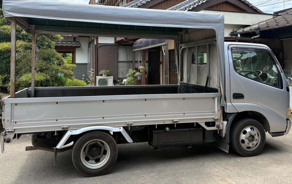 arimoto_kaori's tweet photo. さっそく福岡の党員さんが、トラックを貸してくださいました。保守党の大河内、森が熊本へ向かいます。 https://t.co/MOBBEaycIZ