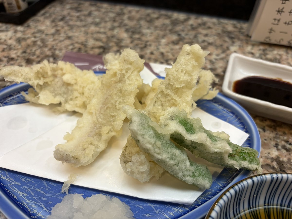 akatsuki1948's tweet photo. お昼ごはんはお寿司ー！！ https://t.co/pKsuMCGSZw