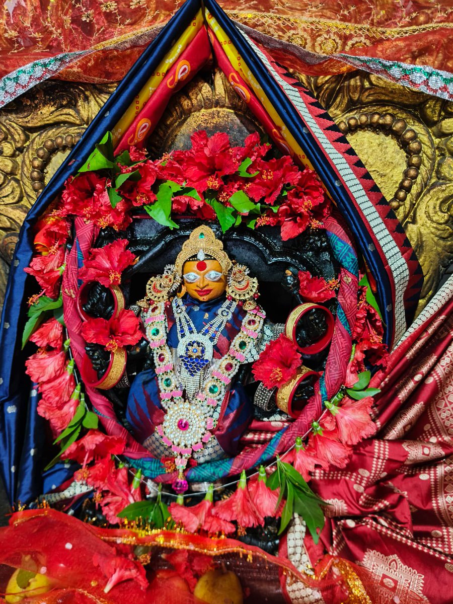 SatyajitPr15's tweet photo. 🪷Maa Ugratara Sakti Peetha, khordha, odisha 
🪷 Today's darshan of Maa Ugratara 
🪷 Tantra peetha 
🪷Maa ugratara is Second Mahavidya Among Ten Mahavidya https://t.co/NEOZ8ZzmEP