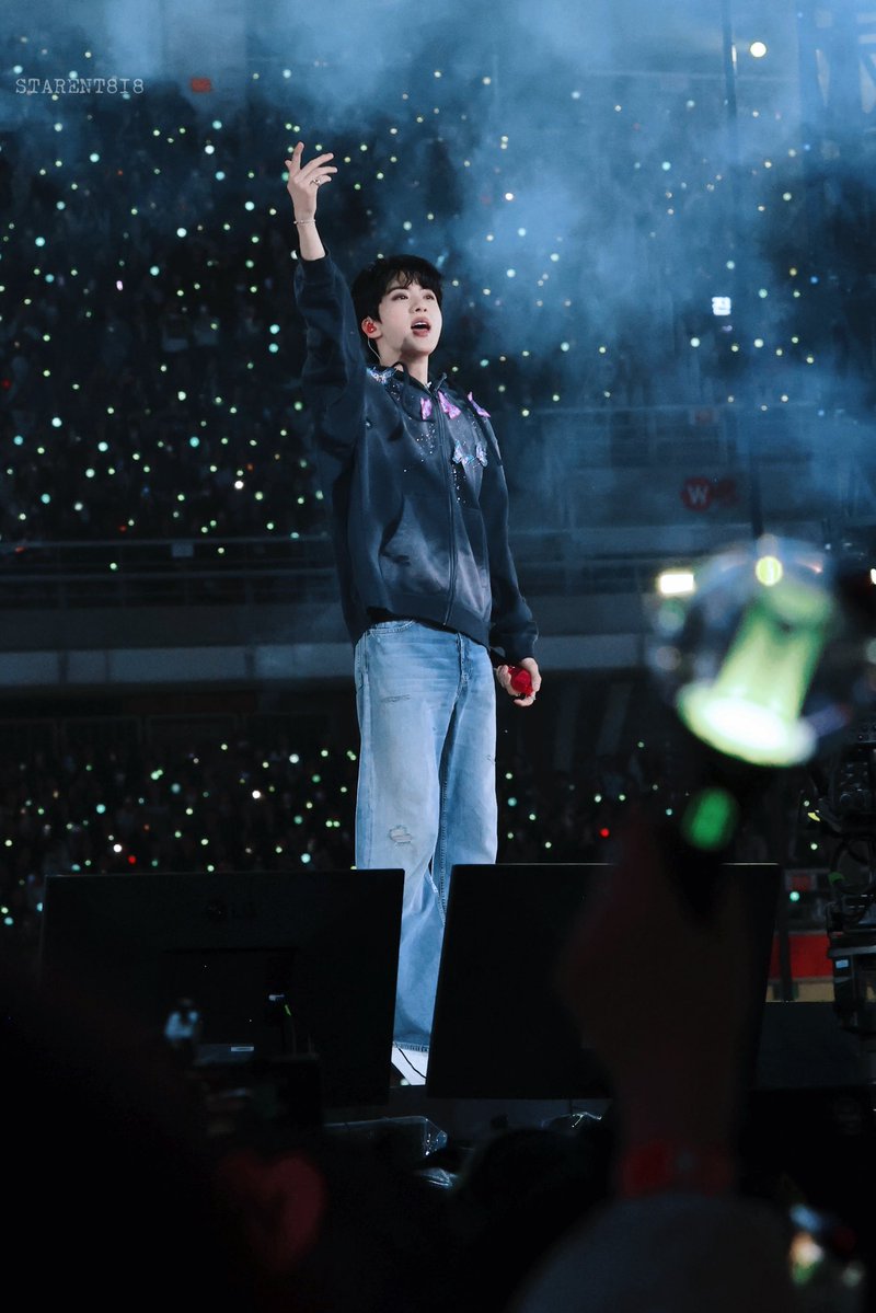 starent818's tweet photo. JIN 260412 WORLD TOUR ARIRANG IN GOYANG PHOTO  #JIN #진 #BTS #BTS_WORLDTOUR_ARIRANG_GOYANG https://t.co/3jC1AMwlrf