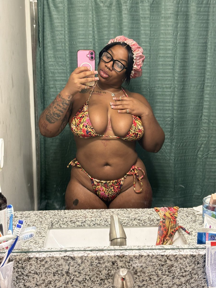 michellealysa78's tweet photo. subscribe to my page to see me 🥹💕 https://t.co/z4C7T7Hz06