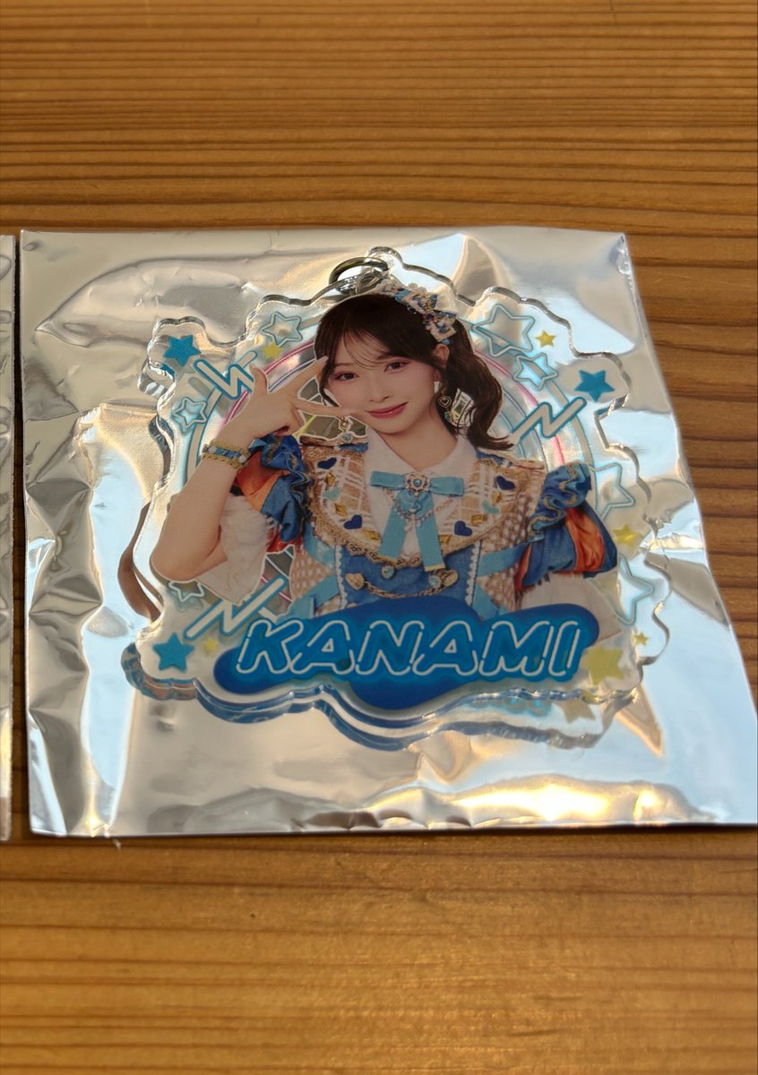 _729cfmc's tweet photo. [交換] とき宣 2026年 夏 組長くじ

【譲】かなみん ネオン風キーホルダー

【求】あきちゃん 同種

8/12埼玉会場（大宮）にて交換可能な方がいらっしゃいましたら、お気軽にお声掛けください。

よろしくお願いいたします。

#超ときめき宣伝部
#とき宣交換

検索用   菅田愛貴 辻野かなみ https://t.co/bKTV42fR4h