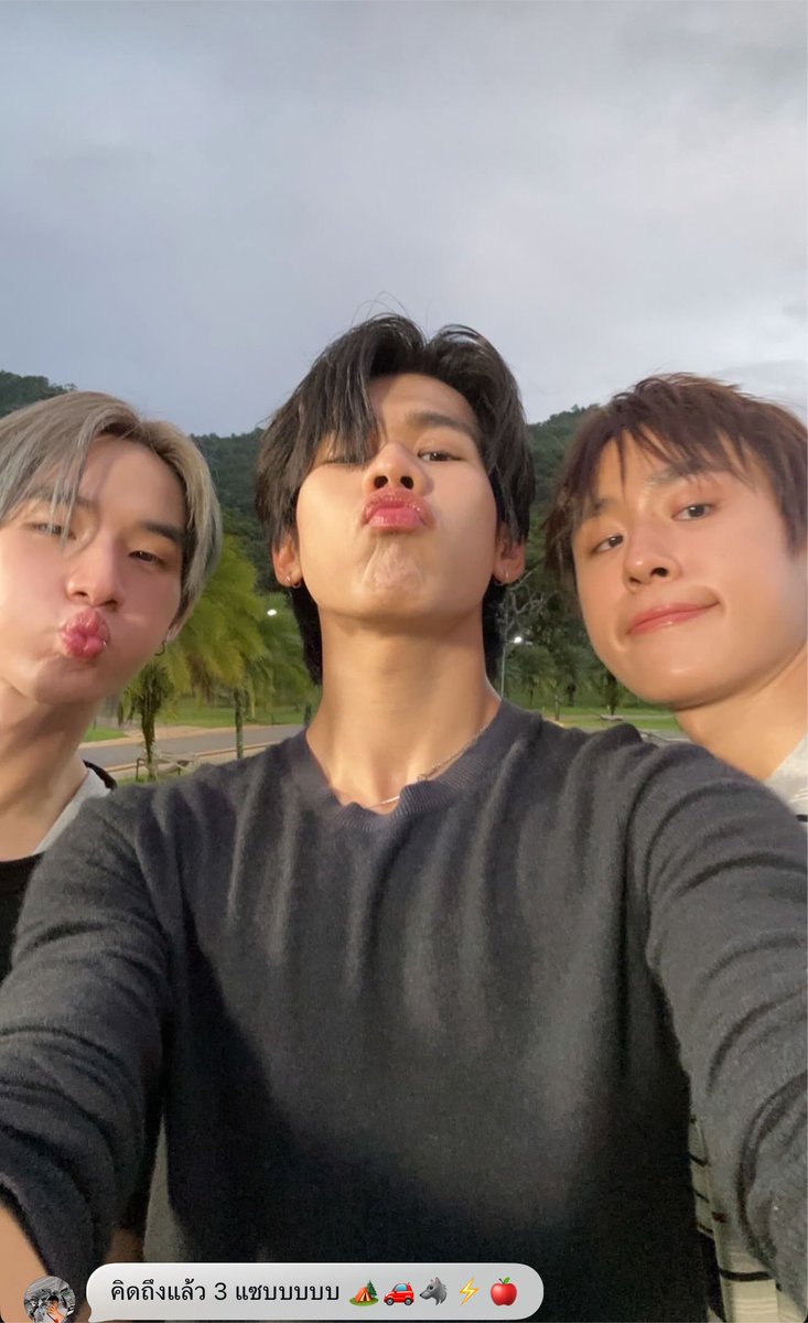 wubblybabe's tweet photo. เดี๋ยวนะ lykn กับ jasper ไปถ่ายรายการของการไฟฟ้าหรอออออ ในรูปของแจสเปอร์เห็นผมฮงชิ 🤏🏻 https://t.co/YTgDhWXsDF