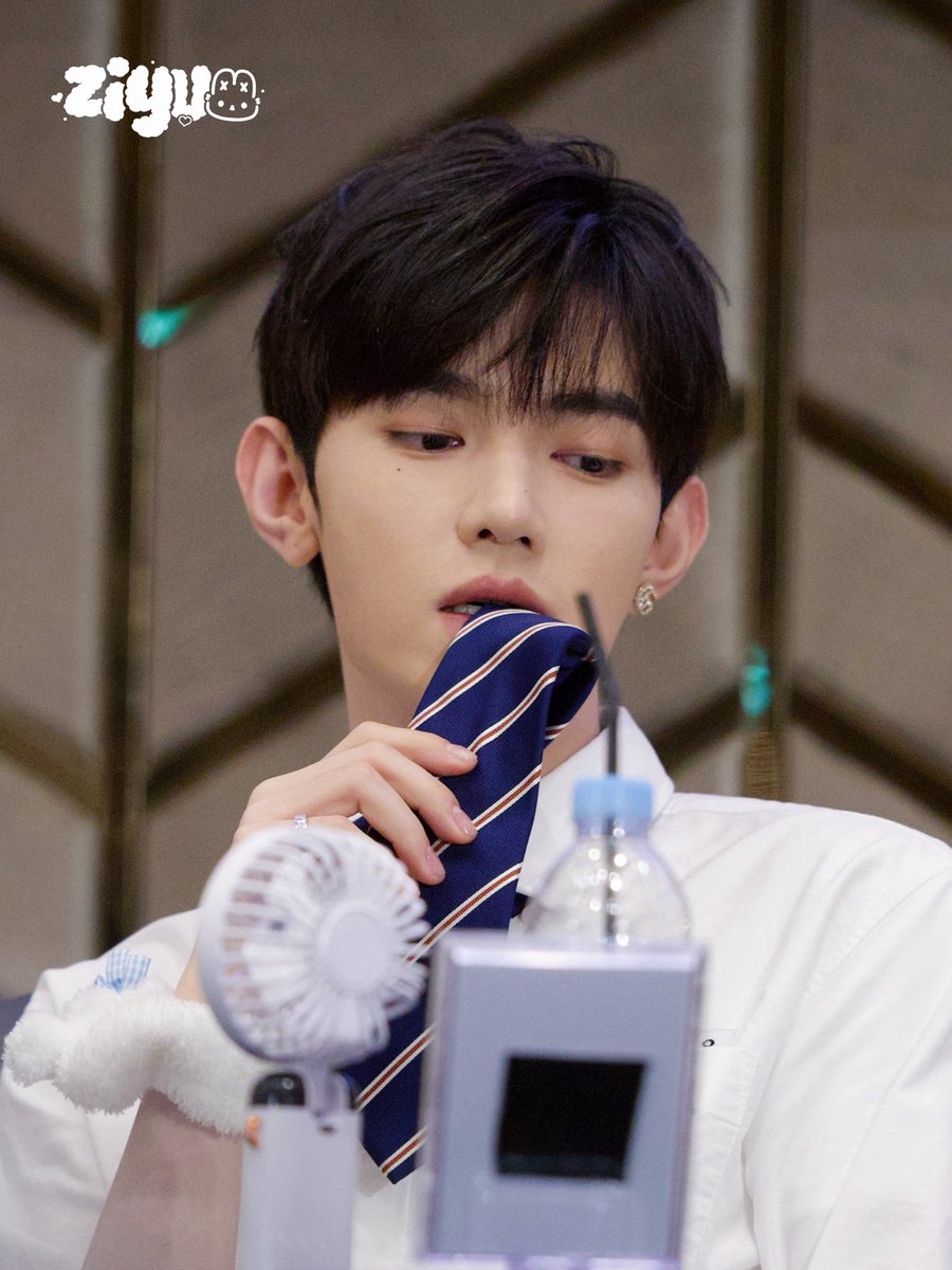 ziijyuu_'s tweet photo. 260727

👔

#장하오 #ZHANGHAO
#And2ble #앤더블 https://t.co/NQSwUEVbyJ
