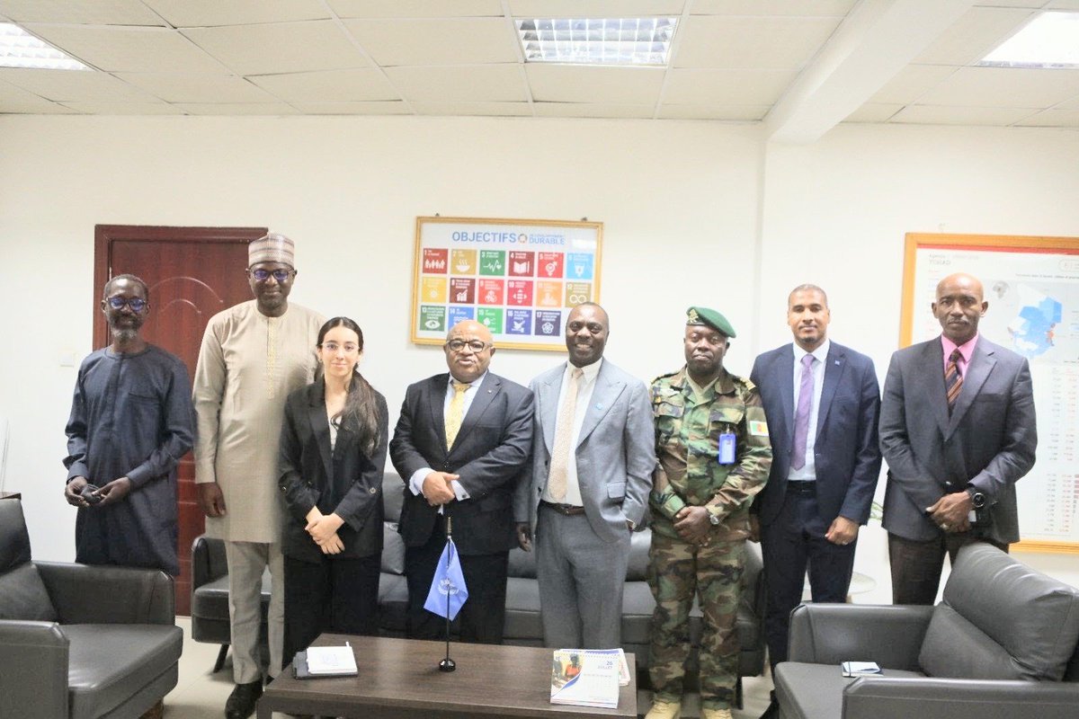 lcbc_cblt's tweet photo. Today, the Technical Director @HBanseka , representing the Executive Secretary of the Lake Chad Basin Commission (#LCBC), met with H.E. Souef Mohamed El-Amine, Special Representative of the Secretary-General for Central Africa and Head of @UNOCA_NEWS , at the UN Resident Coordinator's Office in N’Djamena, 🇹🇩 

Discussions focused on strengthening LCBC cooperation with UNOCA and UN system in peacebuilding, regional security, stabilization, recovery and sustainable development across the Lake Chad Basin. Working together for a more resilient Lake Chad Region. 

#LakeChad #UNOCA #LCBC 🤝