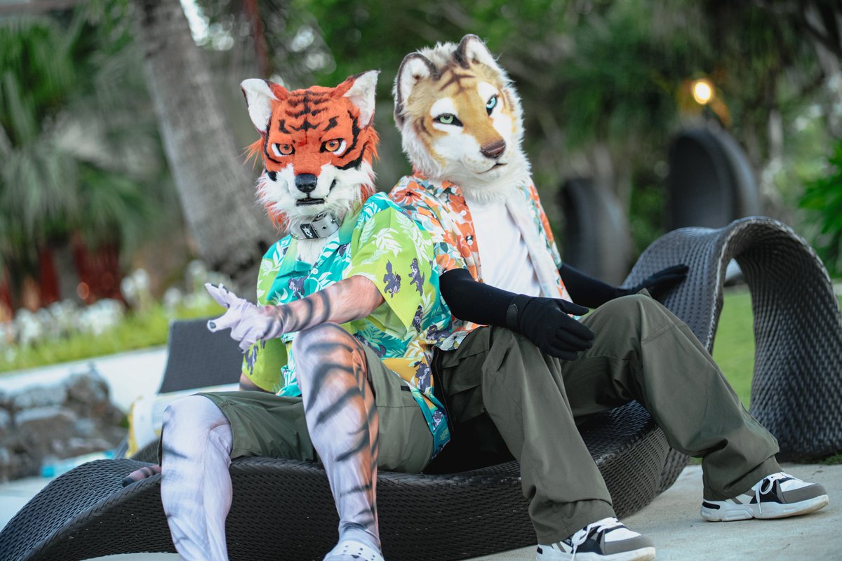 世界トラの日 #FursuitEveryday 📸:@daisukechen_tw