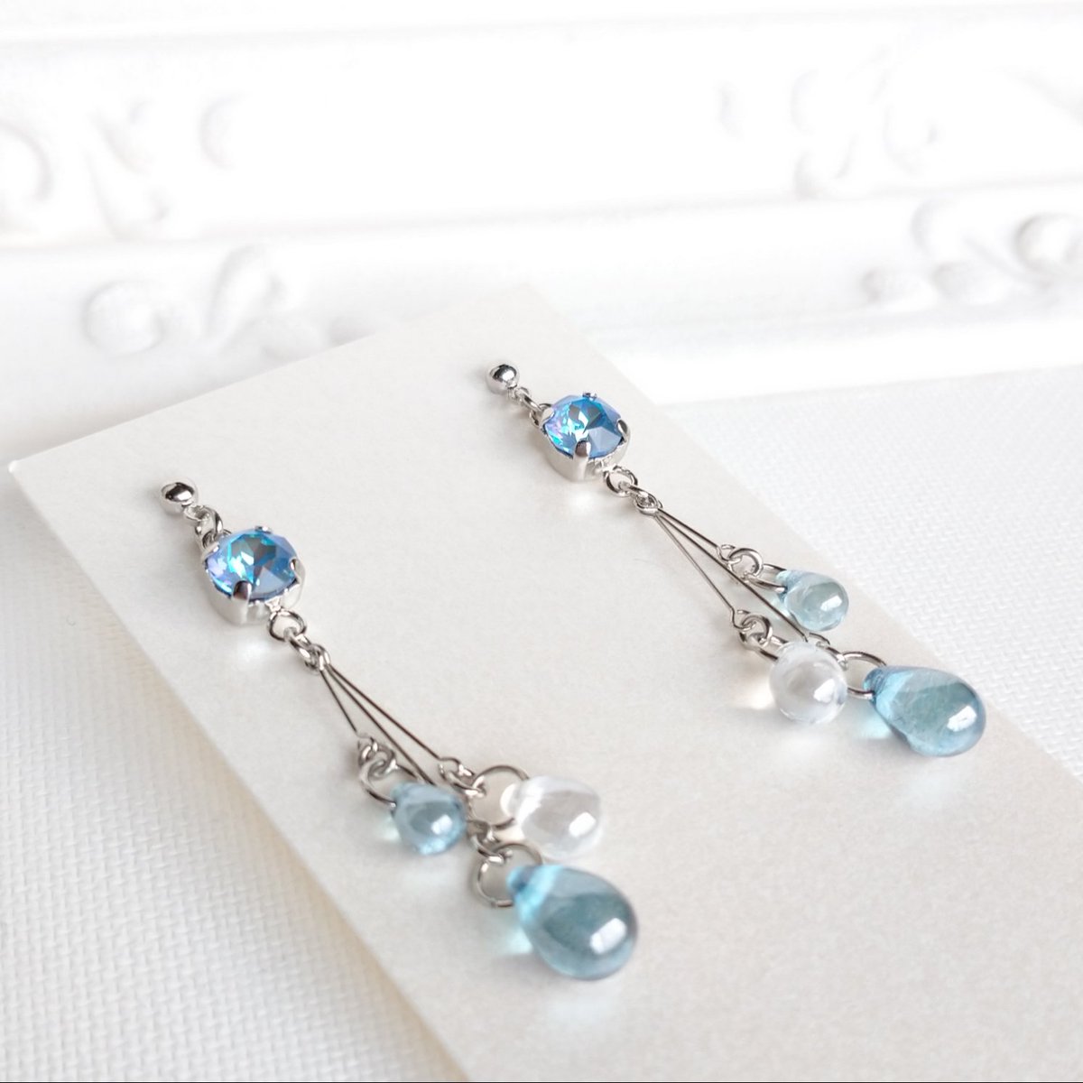 natural_drop's tweet photo. minneにてお迎えして頂きました💙
チェコビーズの雫と
クリスタルガラスが揺れる
イヤーアクセサリーです(⁠.⁠ ⁠❛⁠ ⁠ᴗ⁠ ⁠❛⁠.⁠) https://t.co/UnR48sQdWo
