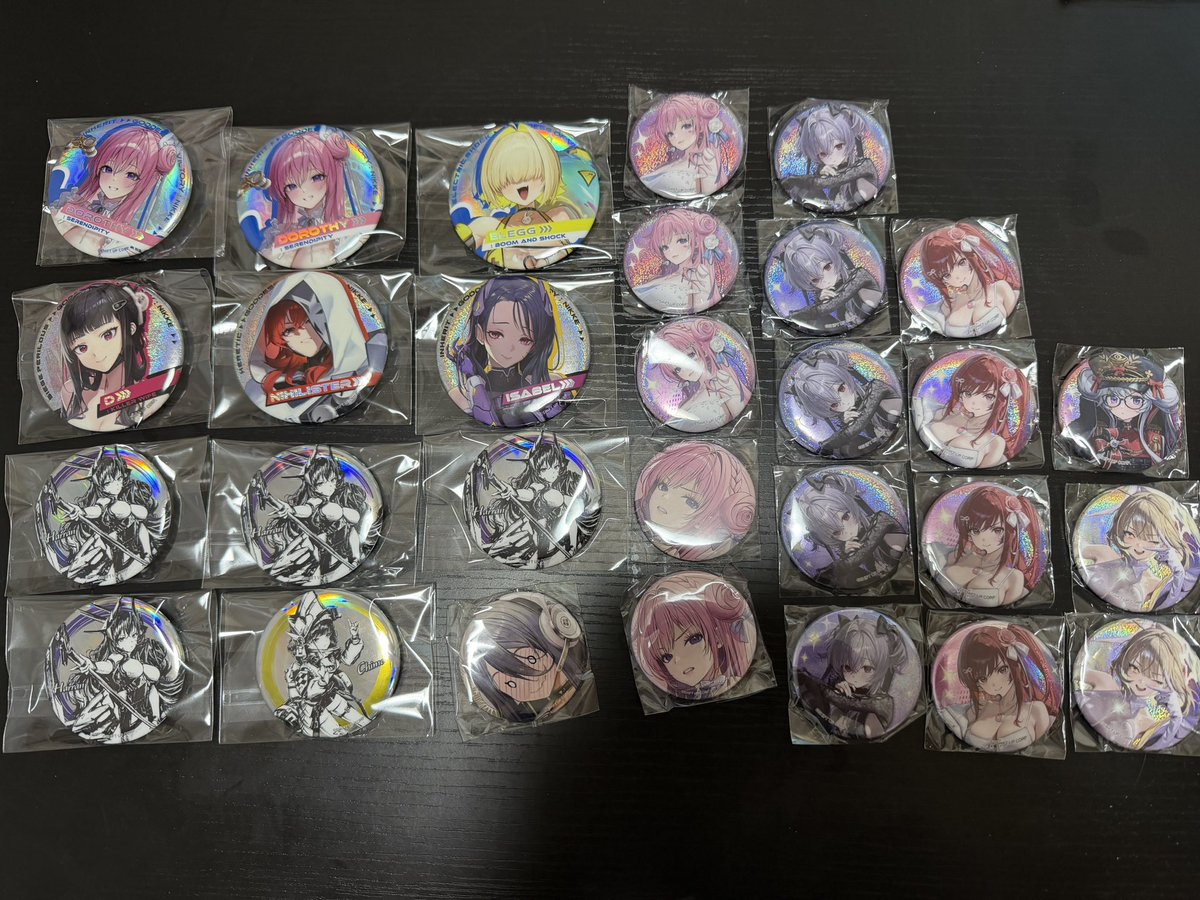 交換】 勝利の女神 NIKKE ニケ 缶バッジ 〈譲〉 画像のもの 〈求