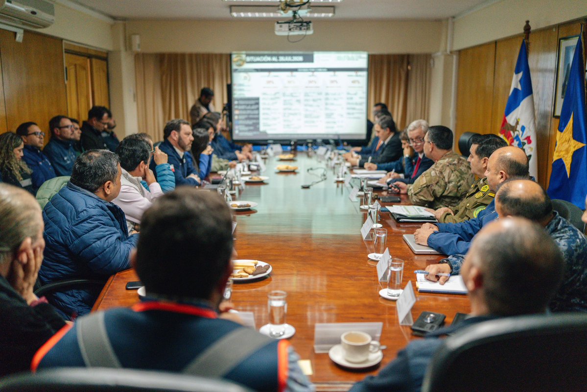 PresidenteKast's tweet photo. Llegamos a Atacama para encabezar mesa técnica de emergencia. https://t.co/7mJM6gOKIa