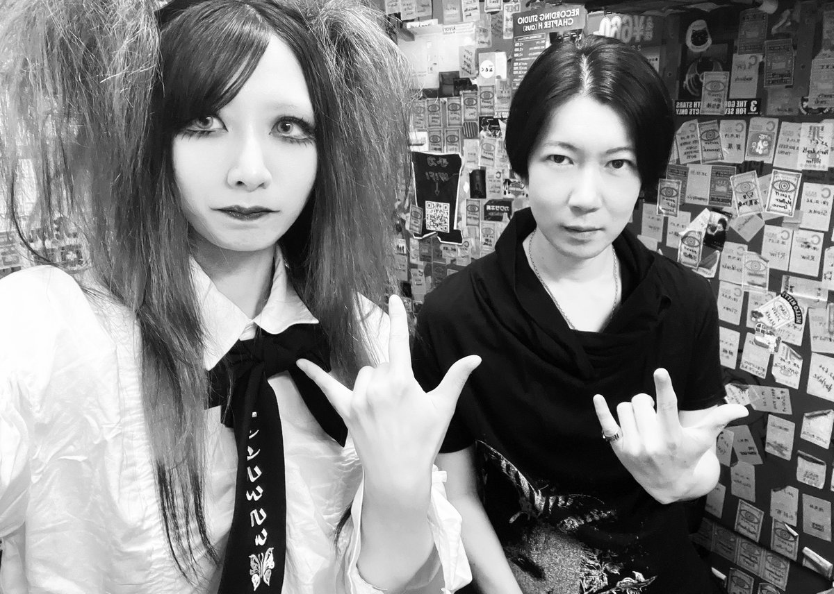 tapikyon's tweet photo. コテドラムの先輩、結汝さんが来てくれた〜〜
顔見てコテじゃん！いいね！って言われてコテかコテじゃないかの2択なのが良かった
安定のモノクロコテ加工† https://t.co/8t9Xyeqwun