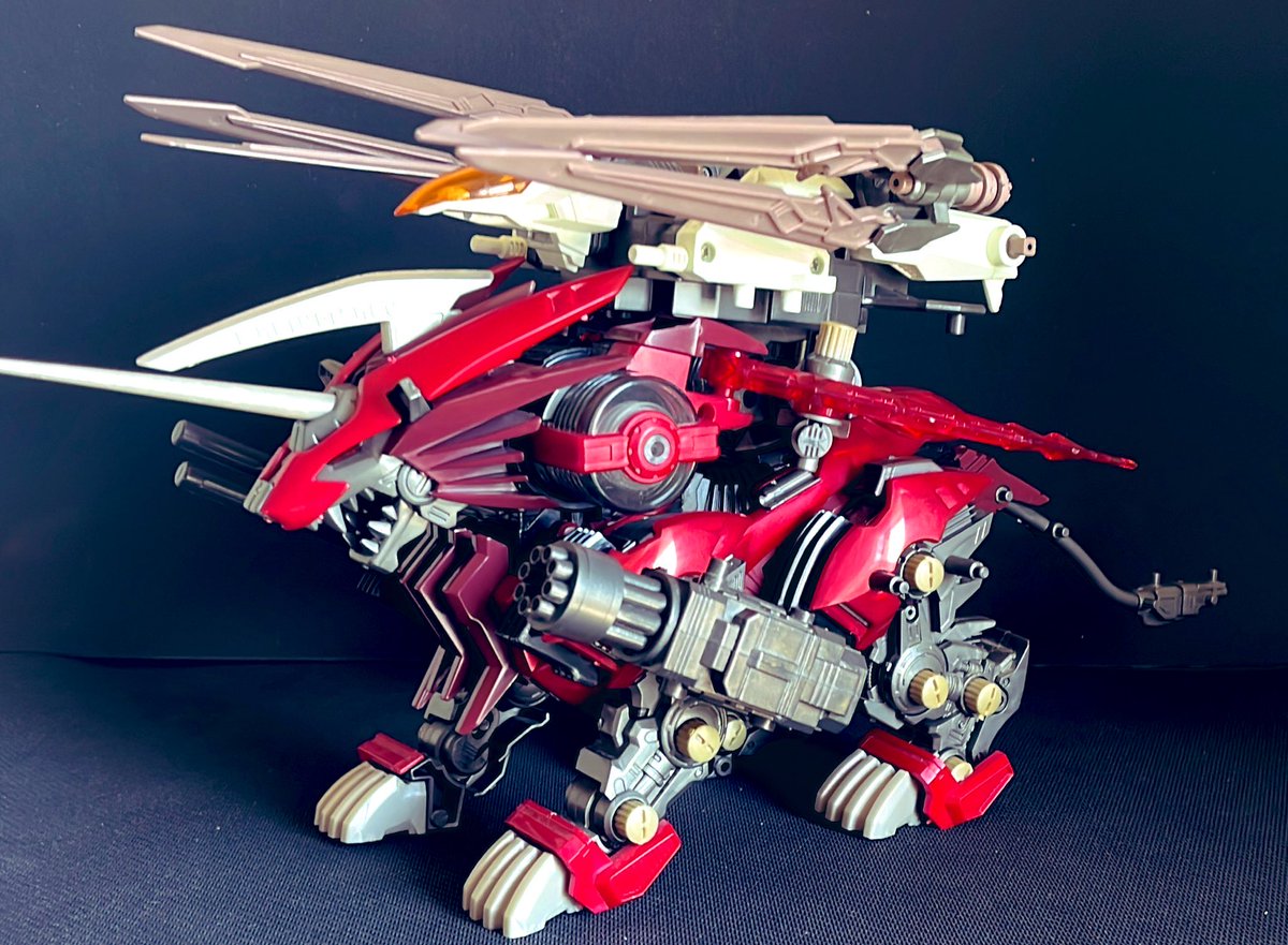 zotteizot's tweet photo. #お昼休みに一枚だけ模型写真を貼ろう
改造ゾイド
エナジーライガー ファルコン

エナジーライガーは絶対AZ化向いてるだろうからぜひ出してほしい
HMMとかリアライズでスリムになったエナジーもちょっと見てみたいけど https://t.co/f0IfCMMvO8