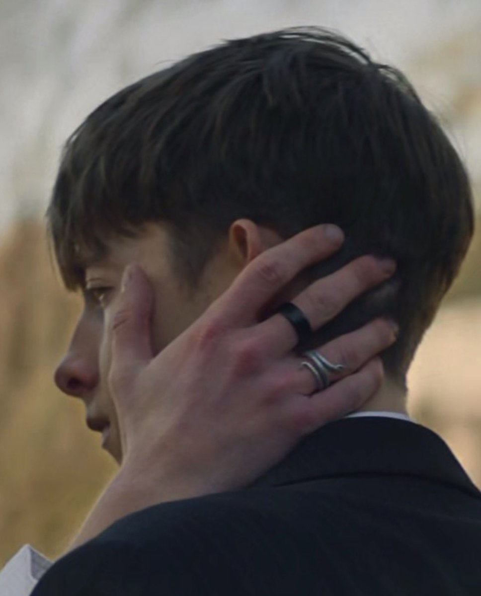 slytherinalexx's tweet photo. The snake ring as the promise ring between the boys. https://t.co/1Bx6zdURtR