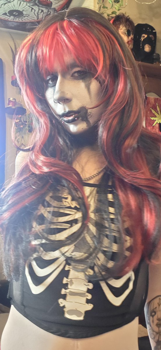 Thegothclown13's tweet photo. ❤️🖤 https://t.co/NQ1eHsgm1O