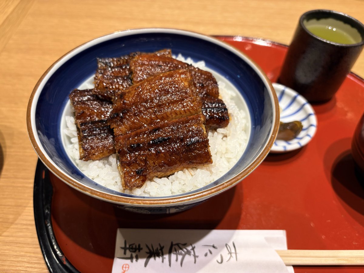 tanpakumannn's tweet photo. 住吉でしてる　暇つぶし
蓬莱軒食う　ひつまぶし https://t.co/W9N1Q1luGF