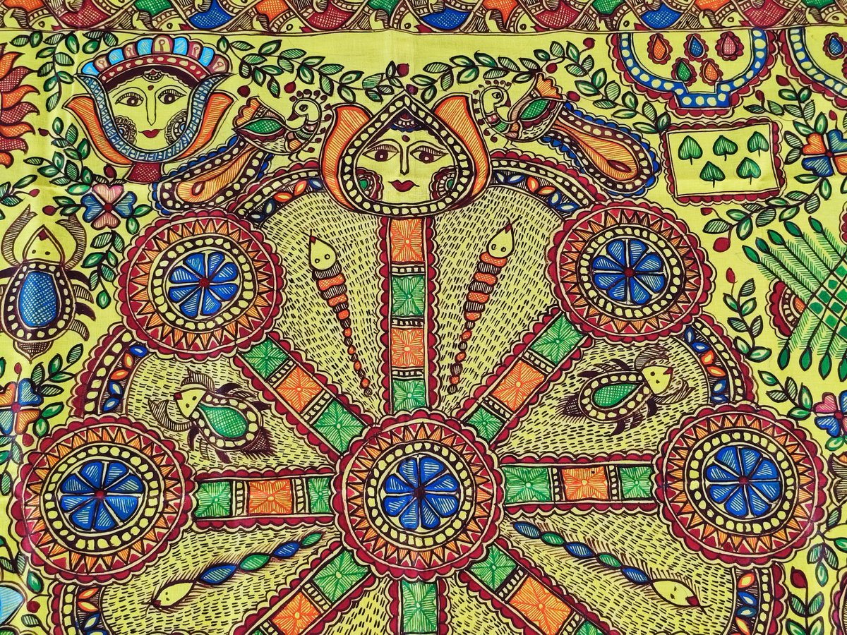 mithilakritihub's tweet photo. 🔯🔯 सुप्रभात 🔯🔯
🌻🏵️Kobar with symbol of love, fertility and divinity- decorate kobar room with this colorful and beautiful wall painting. Decorate your home interior, office, hotels etc. You can also gift this painting on Special occasions.
#kobar #traditionalarts #mithilaart https://t.co/PIAE2JHXHc