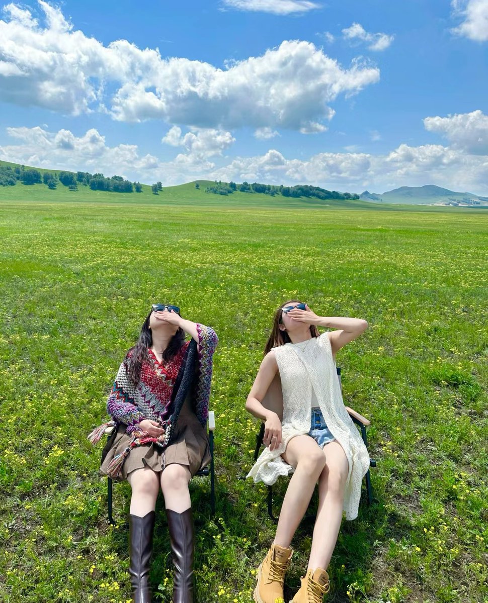ThomasKarmihh's tweet photo. Just traded the city lights for starry skies and campfire s’mores  Nothing beats the quiet joy of falling asleep to crickets’ hum and waking up to morning mist—this is the good life. https://t.co/bufef0QK4E