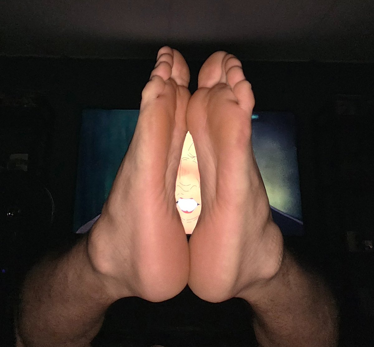 Litjay69's tweet photo. Can you guess the anime? #feet #footfetish #malefeet #bigfeet #footdom #anime #footworship #soles #toes https://t.co/BTHTgHr2sK