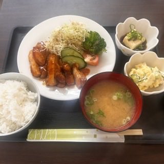 sunfuture0316's tweet photo. kitchen-Cafe優
岡山県岡山市中区門田屋敷3丁目1-17
ランチはボリューミーで安くて美味しい✨️
 #サンプロ #岡山ランチ #岡山カフェ #岡山グルメ #地域応援 https://t.co/opGGQ7e4Ln