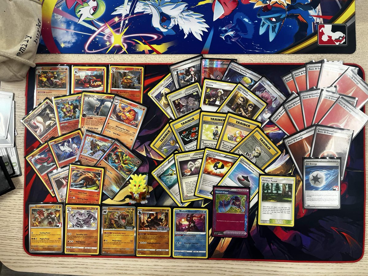 Dogsleep103's tweet photo. Wilmington Cube draft 3-0 decks from the past three drafts. Fr. - Special Chungus Box, Metal Control, and Tar Pit Fire! https://t.co/pXRPC9fEAM