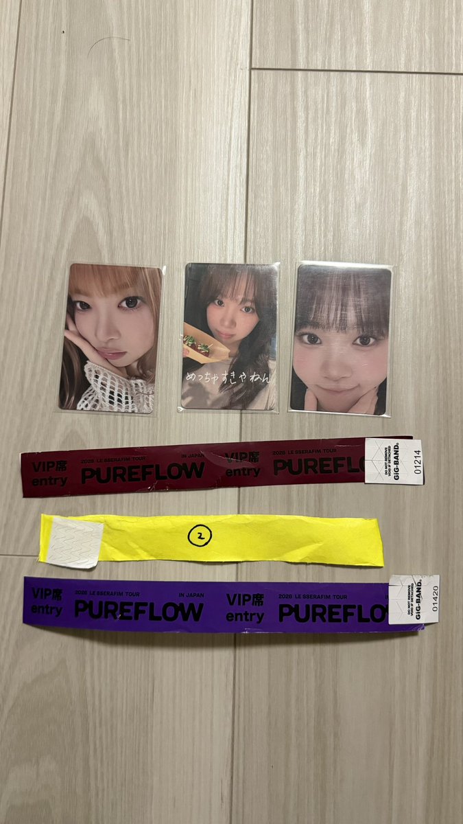 chaechae_81fim's tweet photo. 大阪2日目はまじで運が神がかってた✨
席センステ2列目でラキドロB賞自引きでファンサもめっちゃ貰いまくって、、、😍
ライブ後に不幸事2連続で続いたのは🤫🤫🤫
でもこんなに楽しかったら不幸事なんかどーでも良くなるよね😆😆😆😆

 #PUREFLOW_IN_JAPAN https://t.co/YsuWes6oly