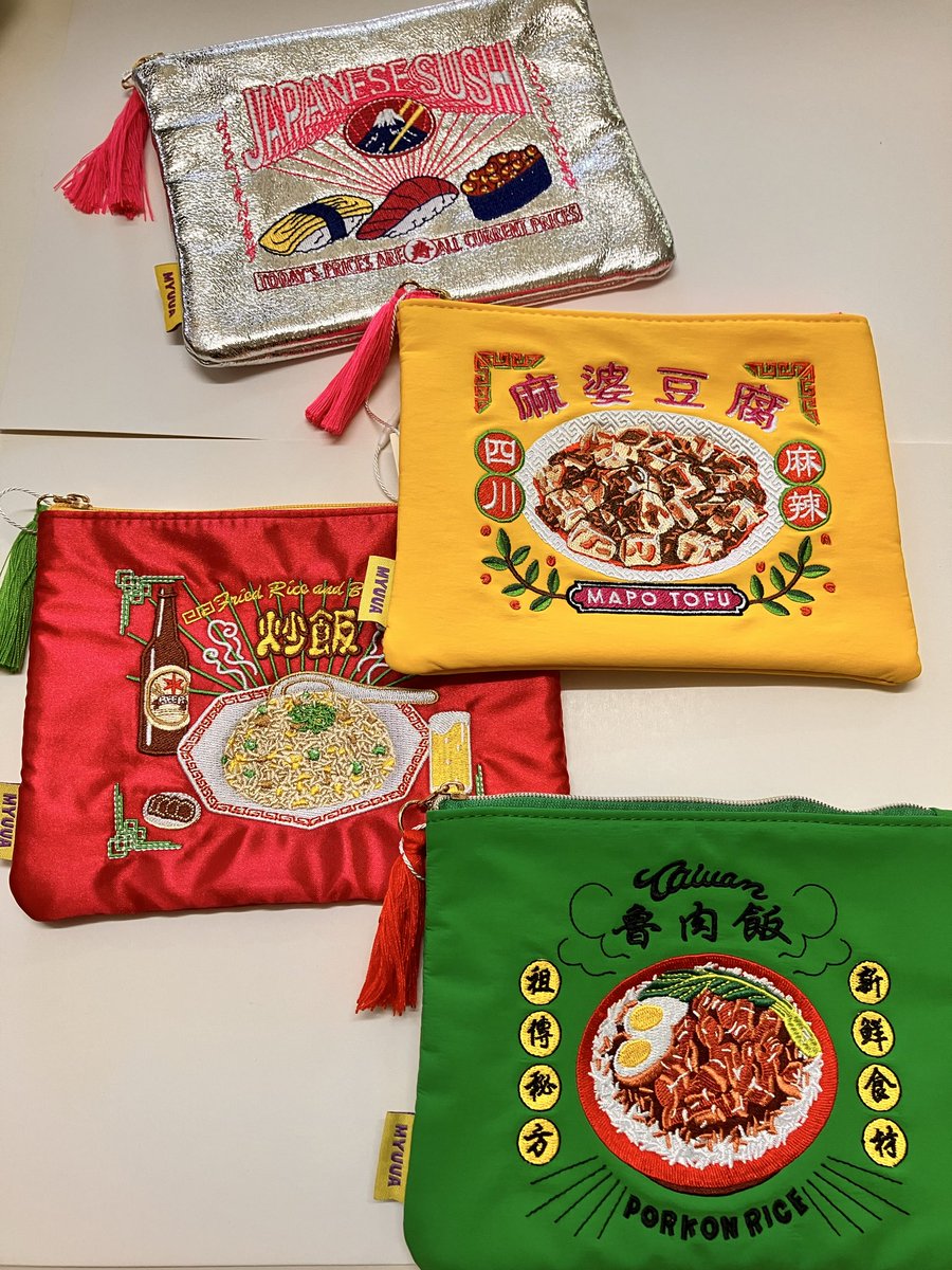 y_beads's tweet photo. 人気の刺繍ポーチが入荷しました！本日こちらのポーチいずれかお買い上げの方に、メタリックポーチを差し上げております。なりなり次第終了ですので、お早めにご検討ください🍣✨ https://t.co/cTKSs1HLul