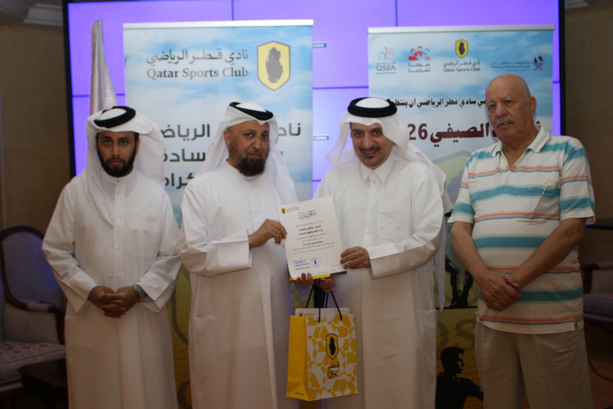 qatarsc61's tweet photo. نظم الجهاز الشبابي بنادي قطر الرياضي ورشة عمل لـ #استخدام_الأجهزة_الإلكترونية. تحت رعاية إدارة المراكز الهيئات الشبابية بوزارة الرياضة والشباب وبالشراكة مع إدارة الدعوة والشؤون الإسلامية من إعداد وتقديم د.عبد الكريم محمد الباحث بالشبكة الإسلامية بوزارة الأوقاف والشؤون الإسلامية https://t.co/ByZfd7RxJz