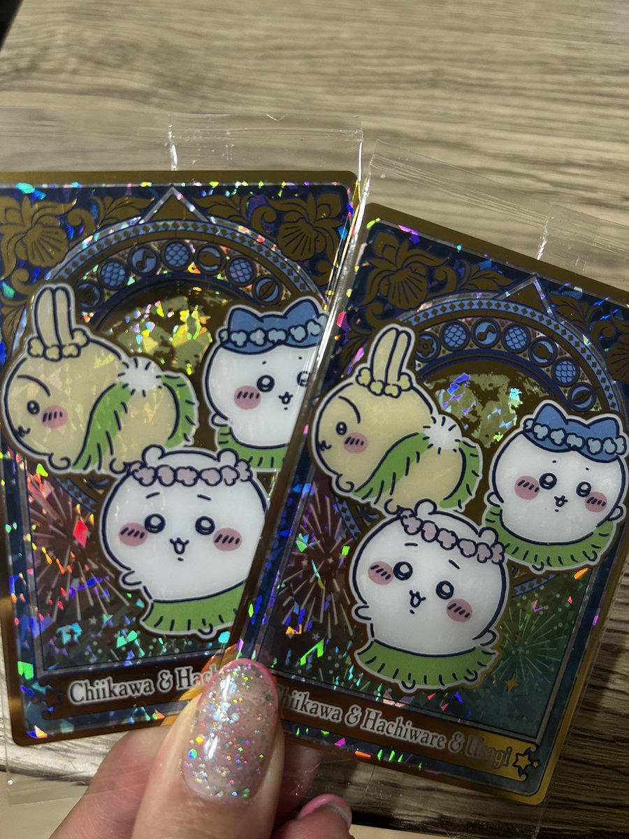 puri_mm78's tweet photo. 我が子２人なのでね、2個買ってみたら2枚同じだった〜🤣🤣🤣裏もキラッキラだった🤩 https://t.co/ajTvDTqCR7