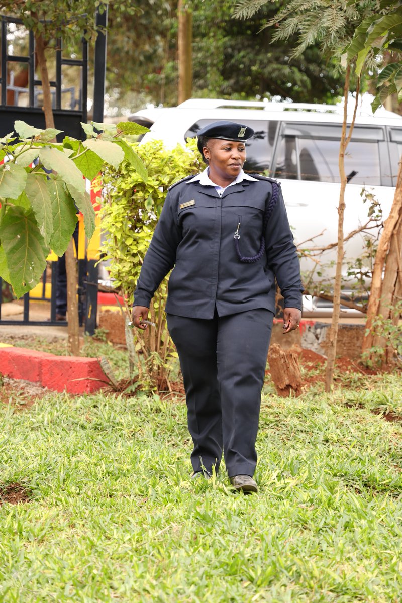 PoliceKE's tweet photo. This Wednesday, we celebrate a remarkable woman who continues to inspire those around her. We honor Chief Inspector Florah Mwongeli, Officer Commanding Station(OCS) at Kiamumbi police station, whose dedication,  exemplary performance in community policing have made a lasting impact.

Her  commitment to  promoting safety is truly commendable.
 She is a true example of leadership, resilience and excellence in law enforcement.