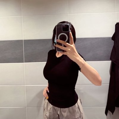 Eimzi18's tweet photo. #ẢnhHồsơMới https://t.co/EUUI3SPGRN