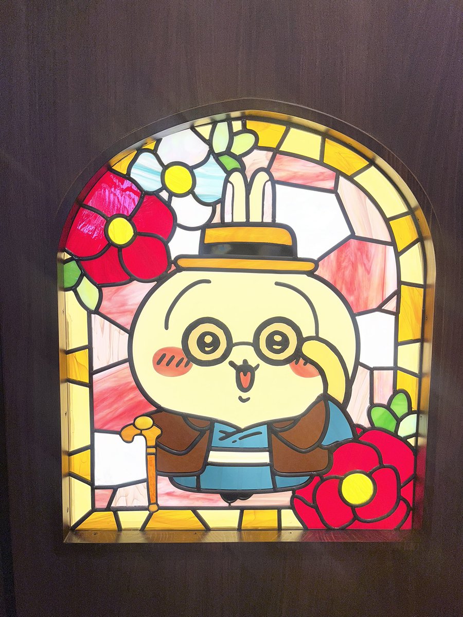 hsmone2's tweet photo. 先日、ちいかわもぐもぐ本舗小樽に行ってきた☺️牛のうさぎ牛乳飲みながらソフトクリーム持っててめちゃかわ🐰うさぎ好き用写真まとめです☺︎ https://t.co/OeZZAL7Tga