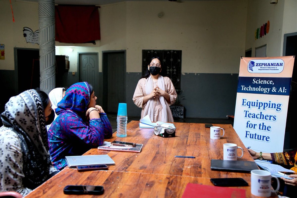 ZweeOffice's tweet photo. Every teacher has the power to inspire change.
At ZWEE Foundation, we believe that empowering teachers is one of the most powerful ways to transform communities.
#ZWEEFoundation #TeacherVoices #EnglishLanguageClass #LearningTogether #QualityEducation #FutureReadyTeachers https://t.co/GqbcFKoDtT