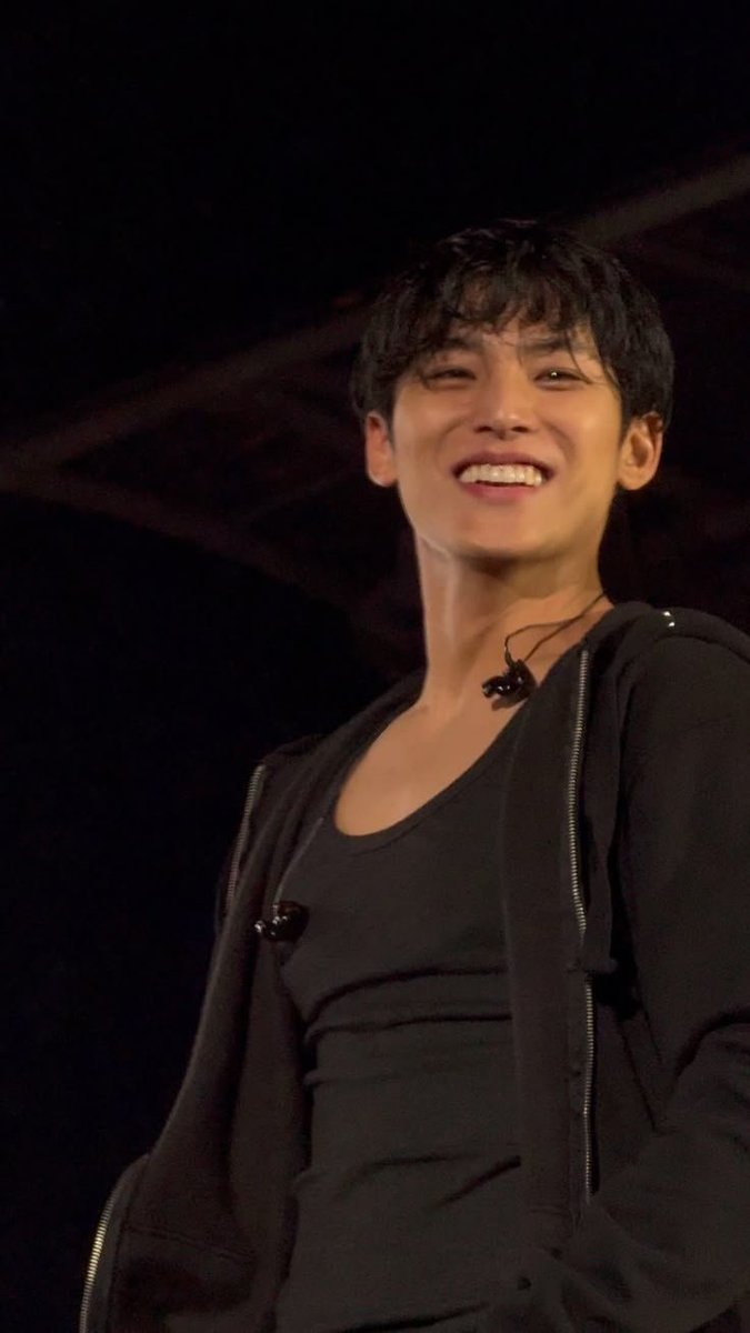 lyrixya_'s tweet photo. BATSA SOÑE CON MINGYU AYUDA https://t.co/HO9RxEmDm6
