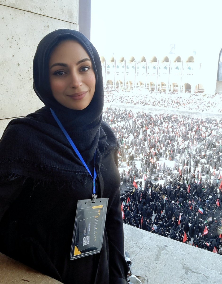 estemnayi1's tweet photo. ما واقعا در عجب هستیم که چرا یک خبرنگار خارجی
باید به بچه های ما بگه جنایت  کار!؟!؟

این شخص آیا نباید گروهی ریپورت بشه حداقل!؟!
#KingRezaPahlavi‌ForIran https://t.co/p6gIp0B242
