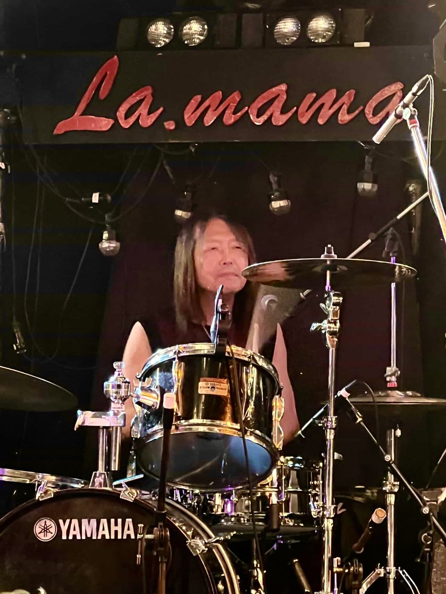 uedand1985's tweet photo. happy birthday shimoda-san!!! https://t.co/w6CLKz1Ueq