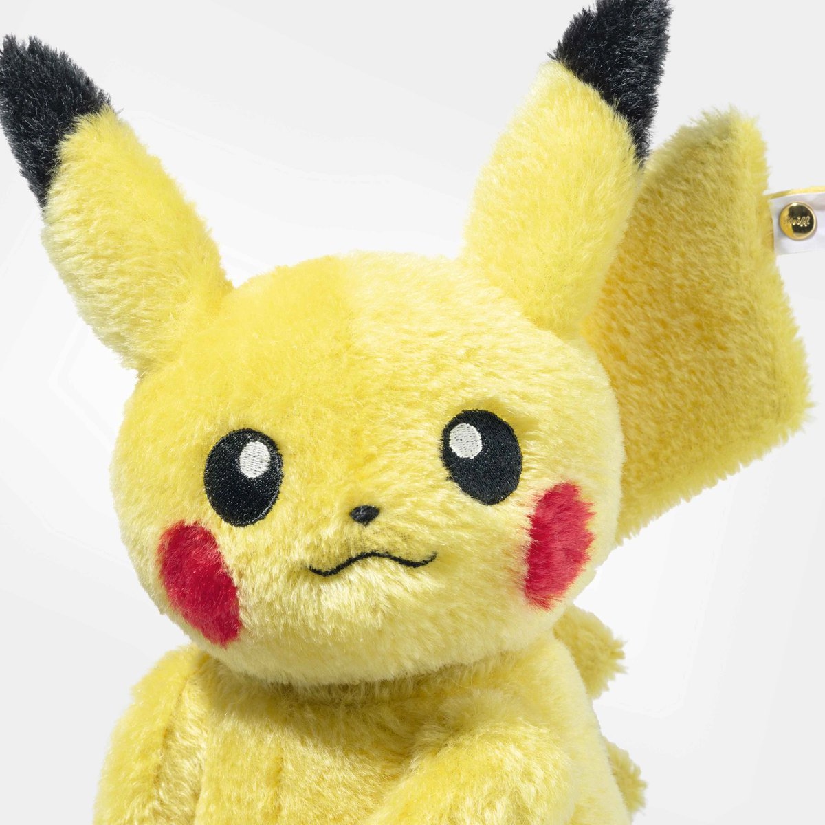 pokejungle's tweet photo. Images of the Steiff Pikachu collectible that released this week! Only 1,996 of the  plushies will be sold worldwide. Retails for €350 or about $400 USD 🧸 https://t.co/oUl1BzHMjq