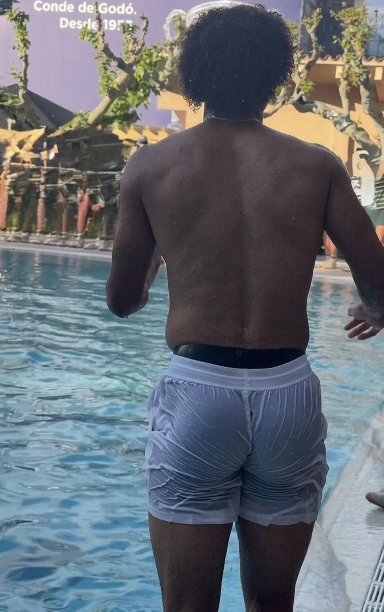 AthletixHQ's tweet photo. Esse tenista francês tem o molho né? https://t.co/R3ii9Abwbu