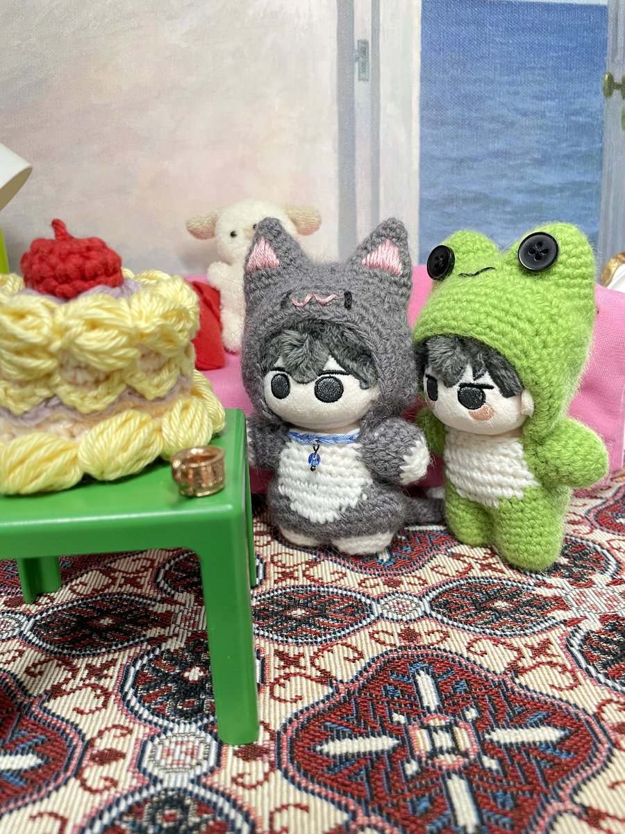 tu_mooner's tweet photo. #뜨친소 #트친소 #뜨개_트친소
코바늘+대바늘 인형옷 사람옷 소품 모두모두 뜹니다..! 소소한 도안을 올리고 있습니다.
뜨친을 늘리고 싶습니다..! 금속공예나 3D프린트나 자수 등 가끔 다른 공예 트윗도 있을 수 있어요..!
흔적 남겨주시면 무멘팔 합니다 https://t.co/VCe7chfJe5