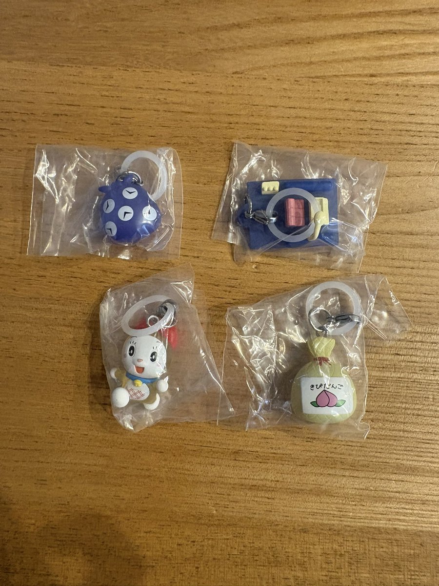 nicotaro2511's tweet photo. 【交換】ドラえもん　めじるしアクセサリー　どらやき　

譲▶　1枚目

求▶　ドラえもん、どら焼き

ドラミはドラえもんとの交換のみ
まとめて優先
郵送希望
心当たりのある方は気軽にお声がけ下さい🙇‍♀️ https://t.co/Bw7O4aIDQv