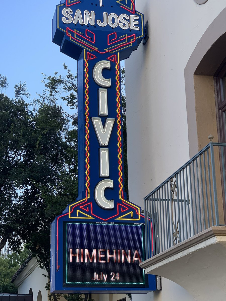NoSpyNoScope's tweet photo. HIMEHINA's San Jose Live was one of the greatest vtuber performances that will ever happen in North America. It was UNIQUE. I PRAY that they return to the U.S. in the near future. I heard that so many people became JOJI overnight because of this Live. #HIMEHINAWorldTourSanJose https://t.co/cfR7tySF5J