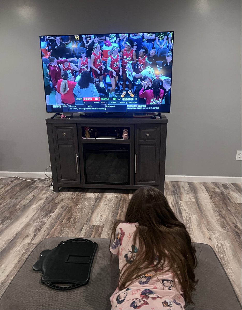 Hoosier_guy26's tweet photo. It may be almost midnight with the Fever game being on the west coast in Seattle, but it’s hard to break a girl away from her @IndianaFever games. 🔴🔵🏀 #IndianaFever #FeverWin #NowYouKnow #Fever https://t.co/MKL03WpSjz