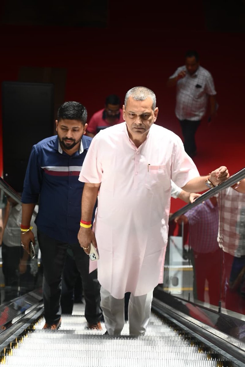 iKaushikRai's tweet photo. Reached the Assam Legislative Assembly to take part in the proceedings of the Assam Budget Session.

#AssamBudget #AssamLegislativeAssembly https://t.co/EzKP6HHtmv
