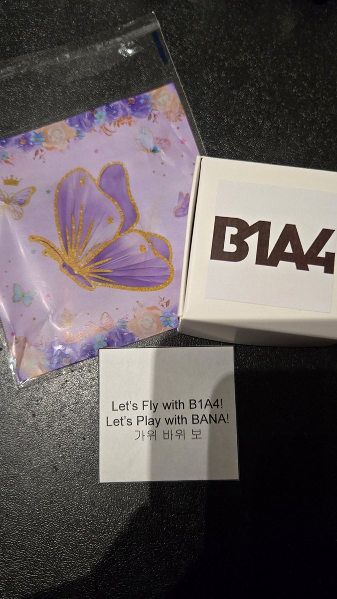 allensy_9's tweet photo. B1A4 D-Day Concert Freebies

B1A4 15TH ANNIVERSARY CONCERT [D-day] 나눔 

Date: 07/31

I have around 150 to hand out 😊

A nudge to B1A4's recent title track 😉 https://t.co/rhSjJUgepg