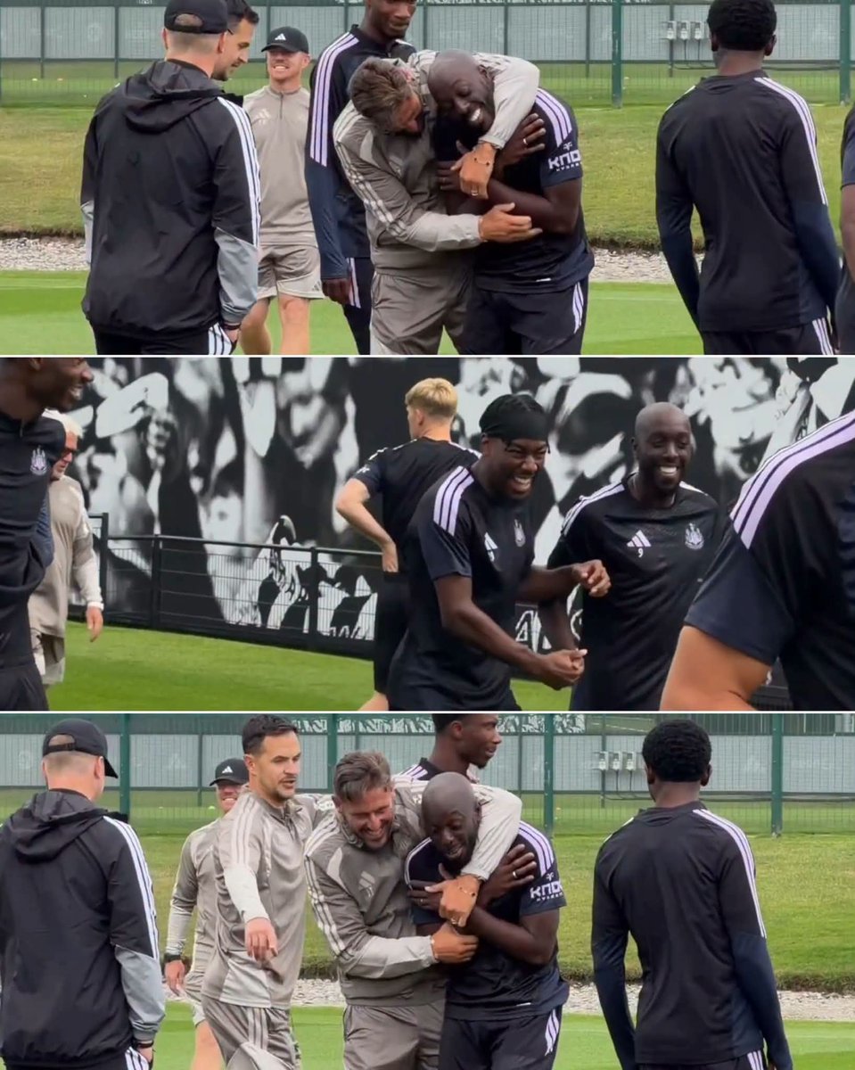 Rdc_News5's tweet photo. 🚨 Yoane Wissa accueilli en fanfare ce matin à son retour d’entraînement avec Newcastle United ! 

Mondialiste 😄🇨🇩 https://t.co/JpBBnsHAv5